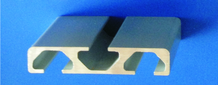 Perfil de aluminio con ranuras